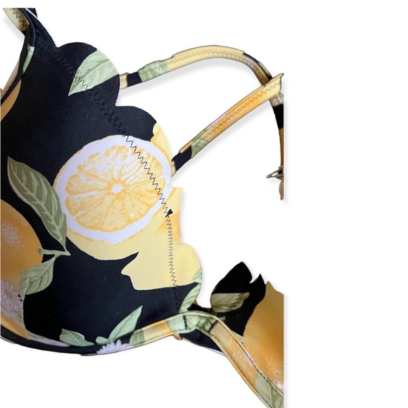 Shade & Shore • Lemon Scallop Design Swim Top - Picture 6 of 9